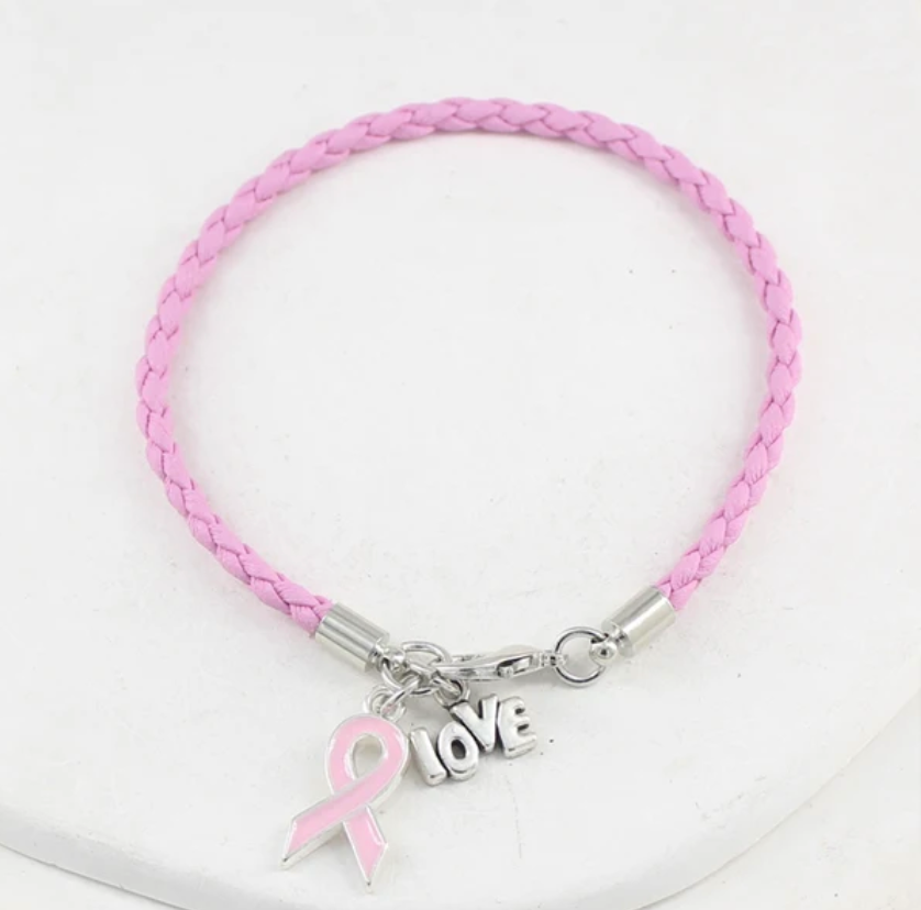 Bracelet en cuire avec ruban rose