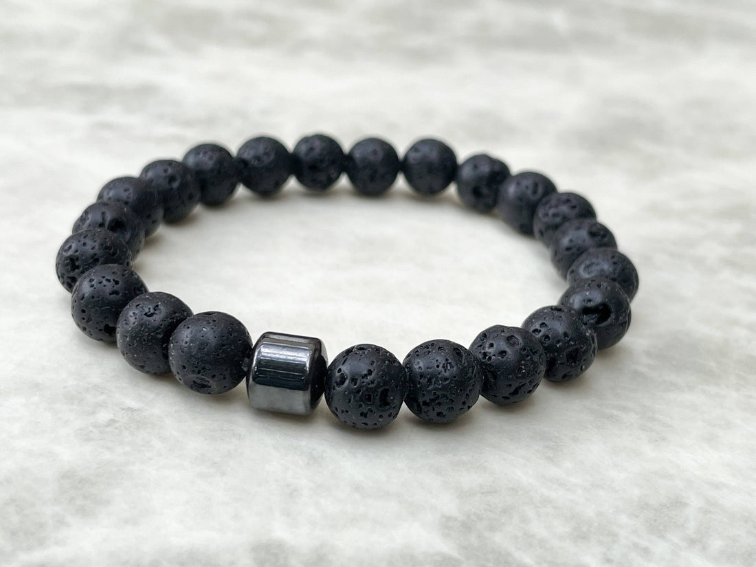 Élégance minérale  |  Pierre de lave noire  |   Bracelet diffuseur