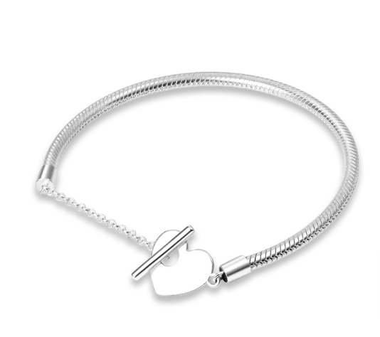 .925 sterling silver bracelet with heart-shaped closure