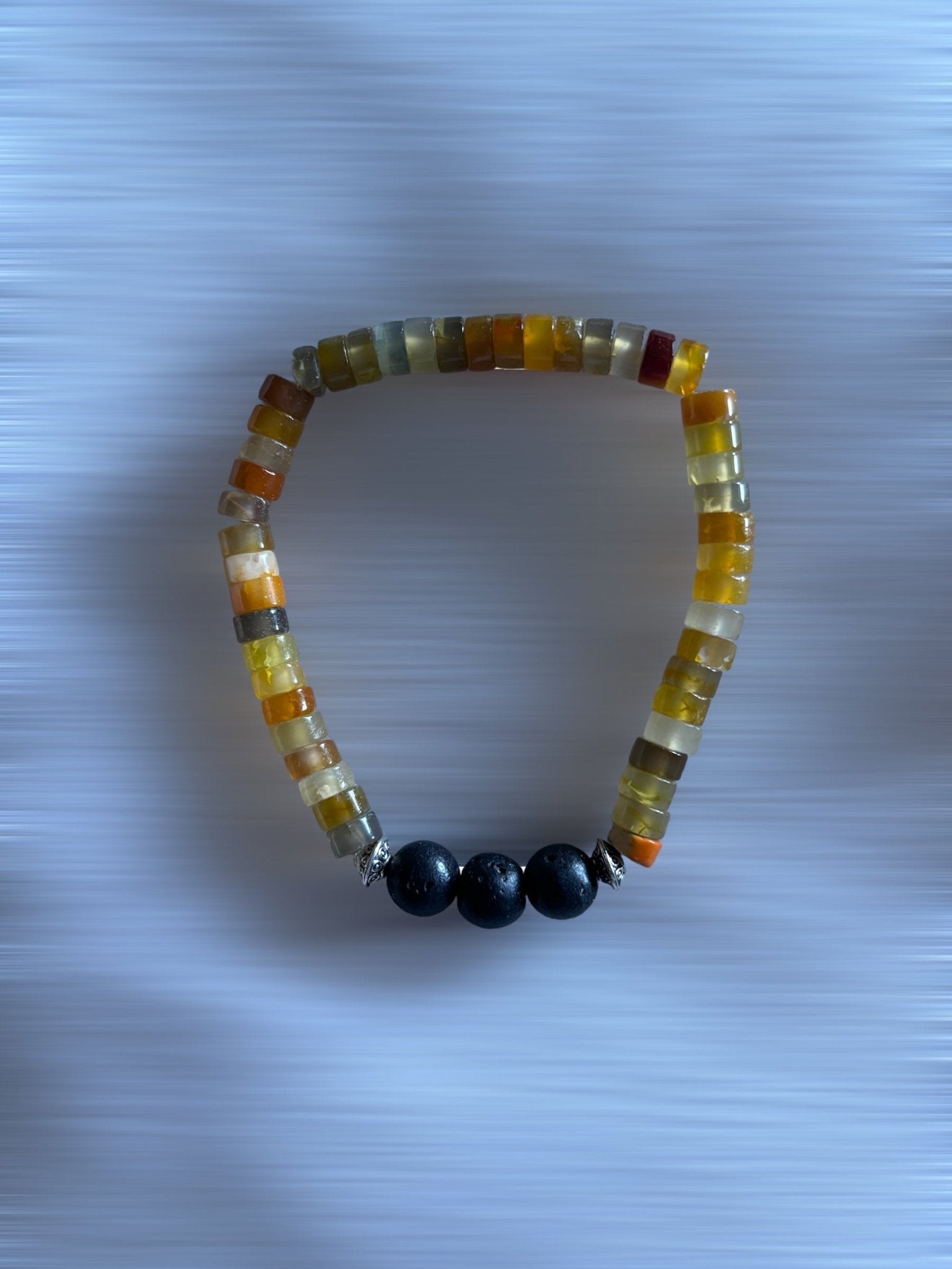 Détermination | Pierre de druzy dorée métallisée | Bracelet diffuseur -Bracelet- Christiane Constantineau