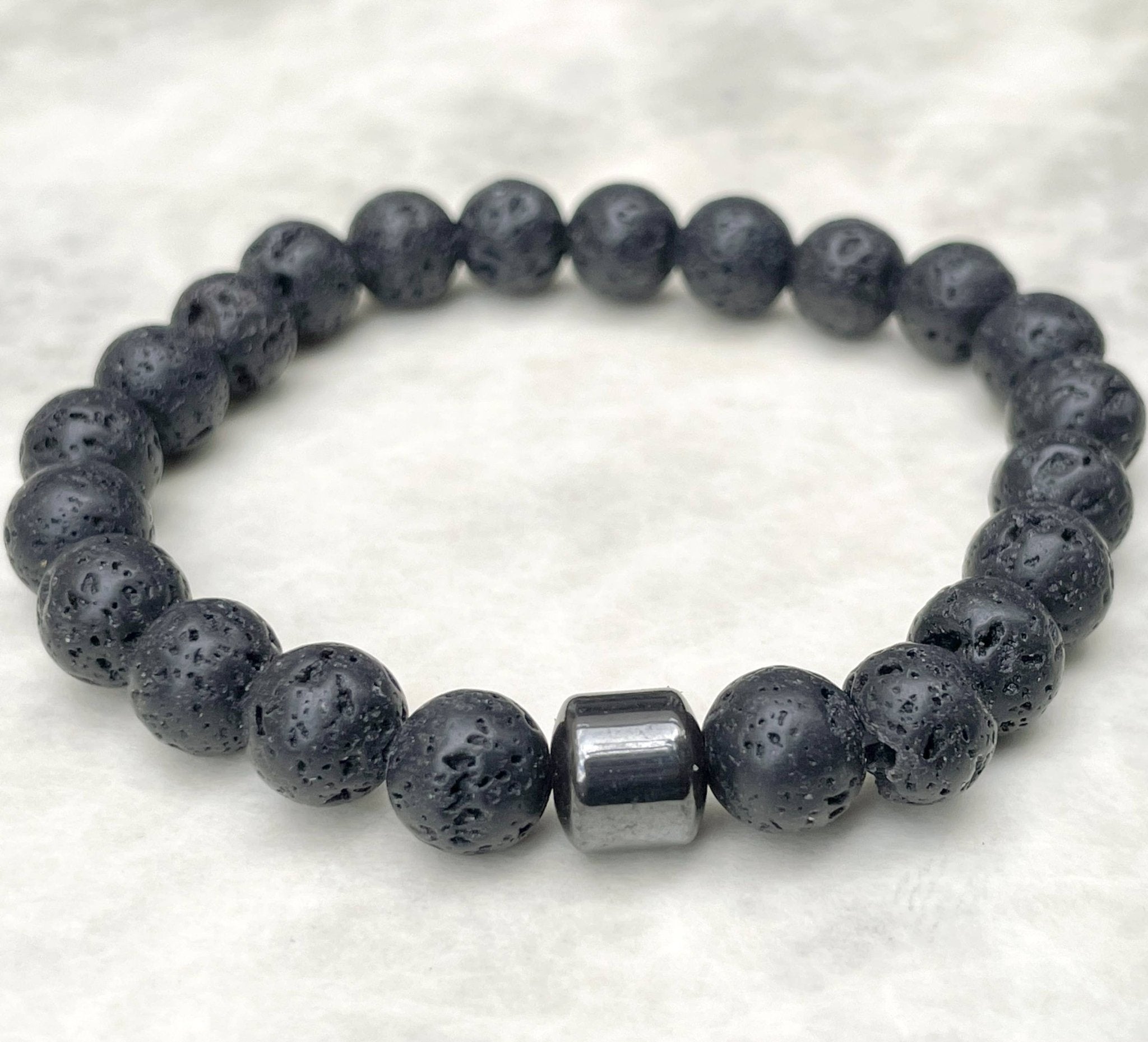 Élégance minérale | Pierre de lave noire | Bracelet diffuseur -Bracelet- Christiane Constantineau