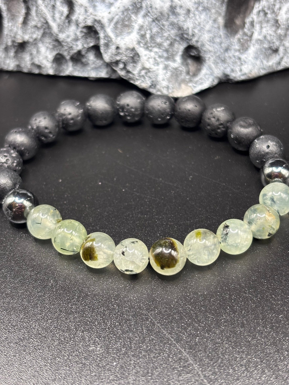 Vitalité : énergie et bien-être | Pierre de préhnite | Bracelet diffuseur -Bracelet- Christiane Constantineau